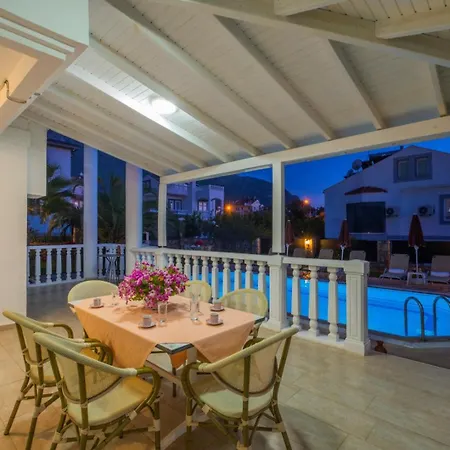 Infinity Civan فتحية